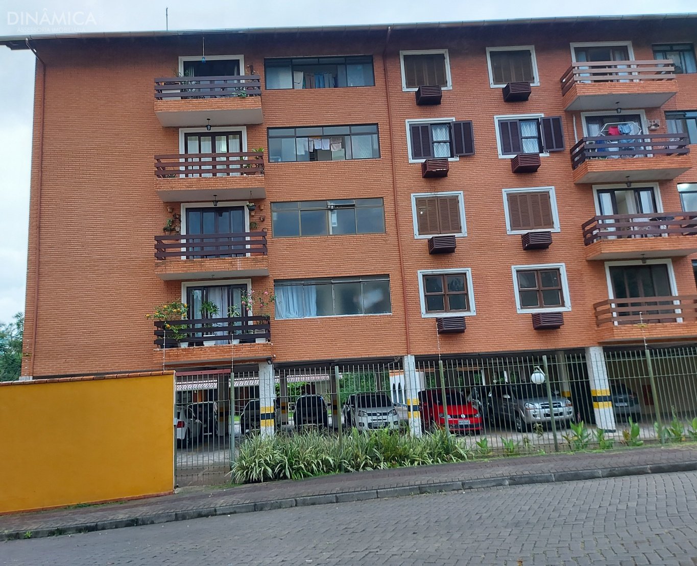 Apartamento com 03 quartos, bairro Garcia, Blumenau, dinamica sul, imobiliaria em blumenau, floresta negra, apartamento a venda, semimobiliado, aquecimento a gas