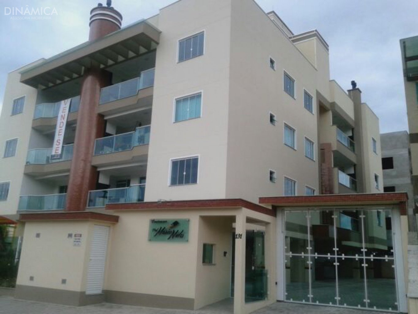 Apartamentos, bairro Figueira, Gaspar SC três dormitórios (sendo uma suíte).