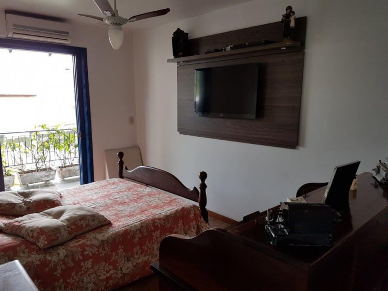 Casa Localizado no condomínio City Figueiras contendo 3 quartos sendo 1 suite.